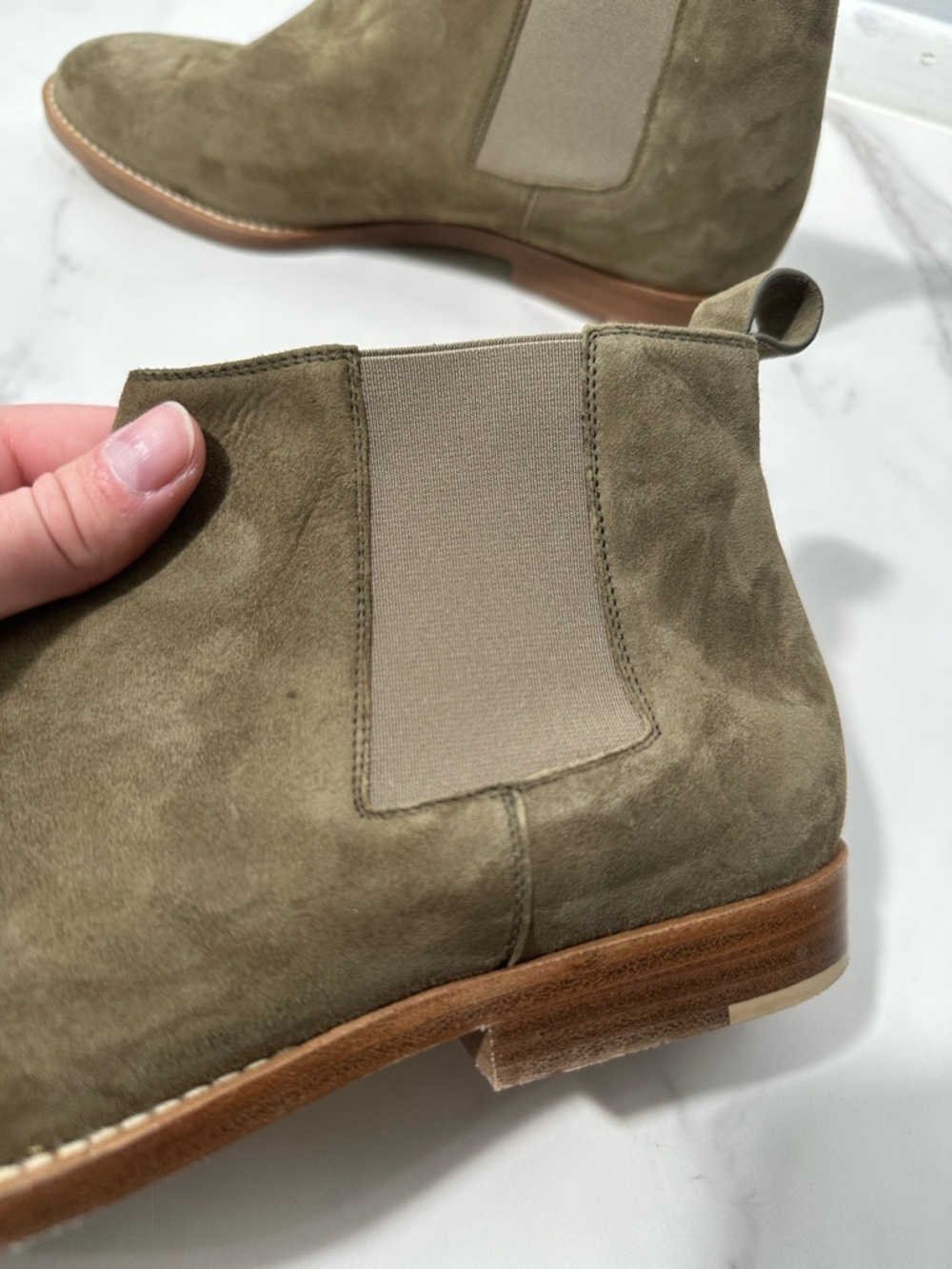 Jenni Kayne Suede Chelsea Ankle Boot in Laurel Size 9 Quiet Luxury Minimalist - Picture 5 of 16